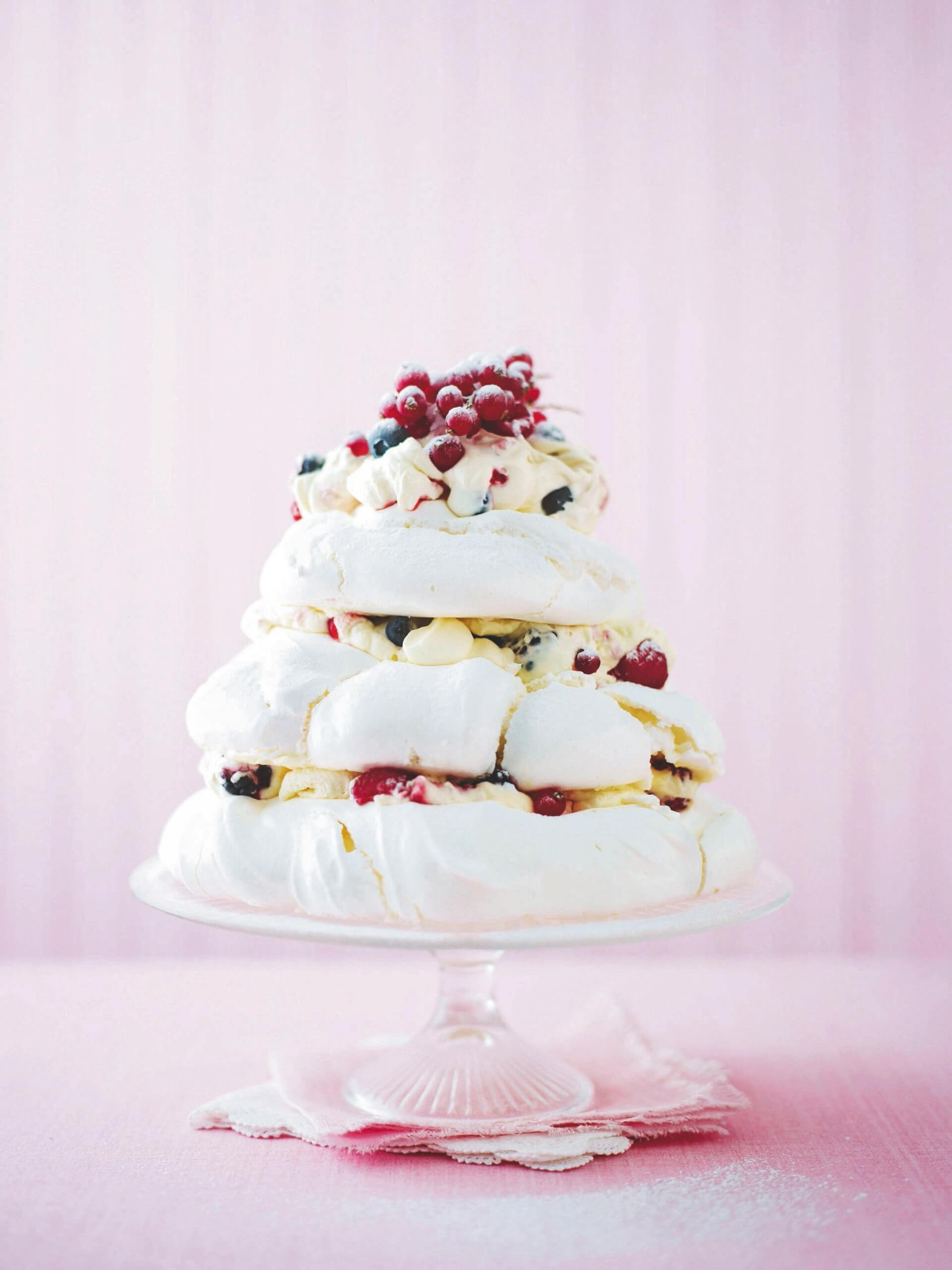 Revija dober tek praznične sladice pavlova torta