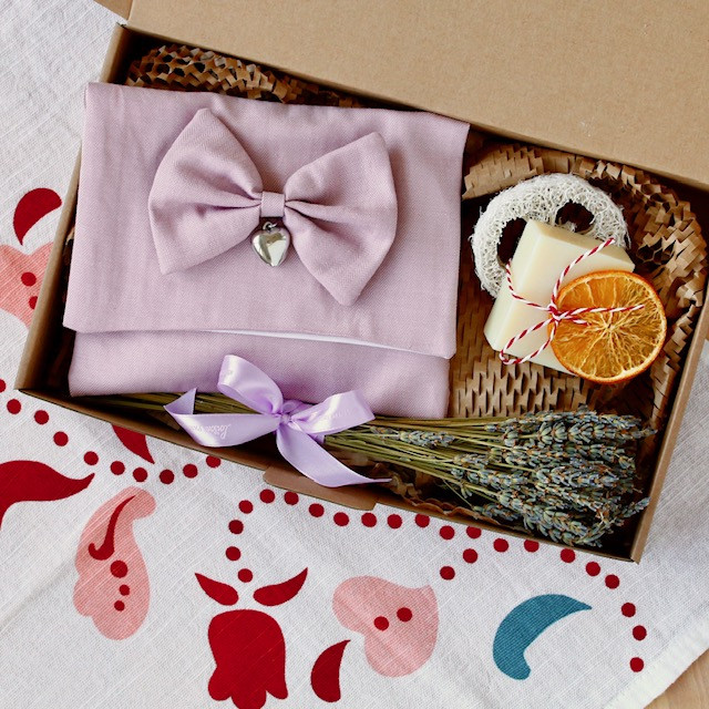 Darilni paket s piškoti